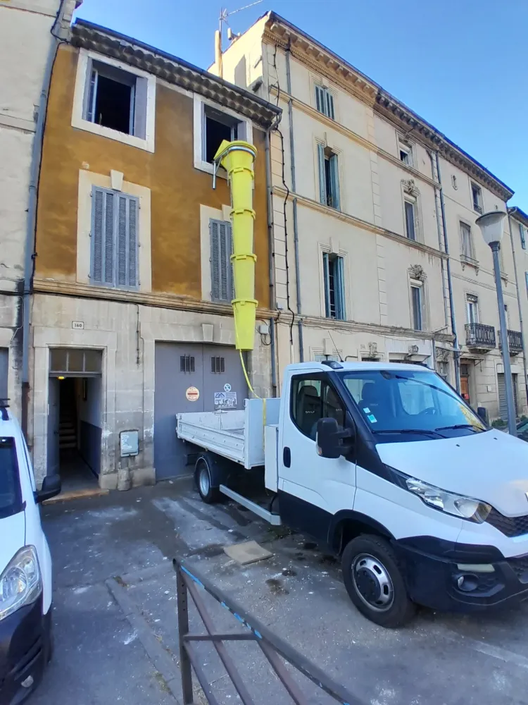Location de camion avec chauffeur à Avignon